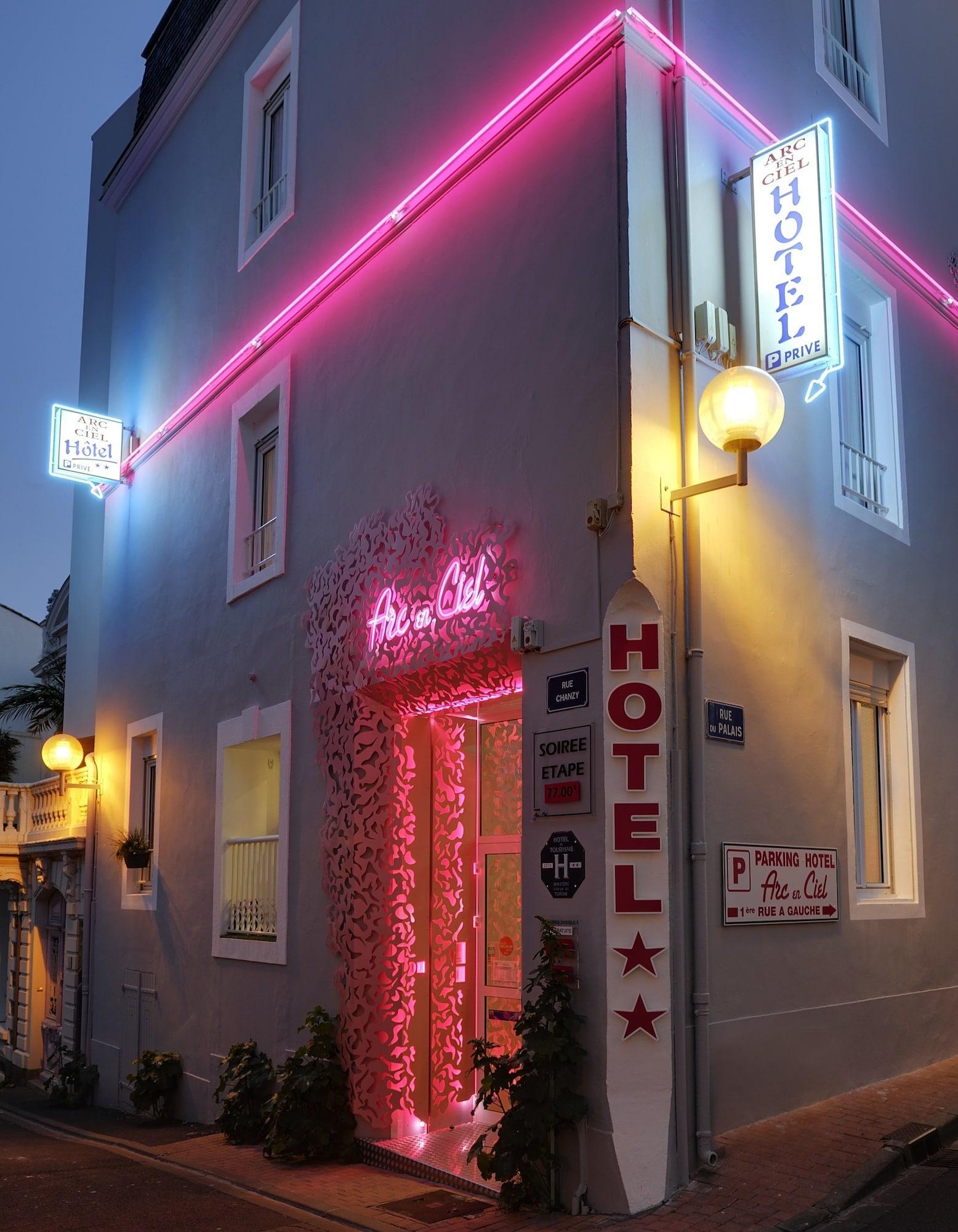 Logis - Hotel Arc En Ciel Et Spa Les Sables D'Olonne Esterno foto