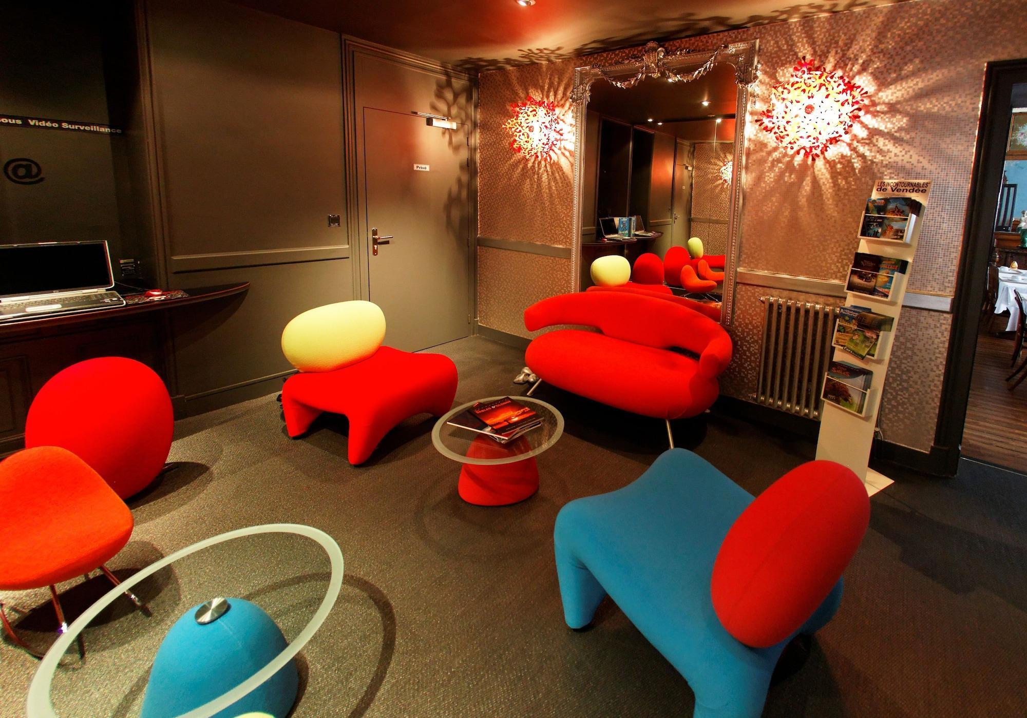 Logis - Hotel Arc En Ciel Et Spa Les Sables D'Olonne Esterno foto